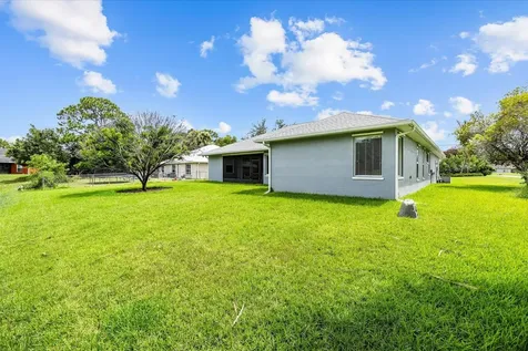 541 SW Dairy Road Port St Lucie FL 34953