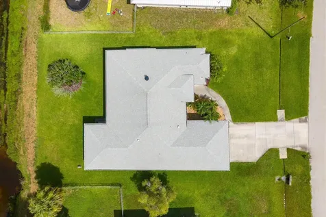 541 SW Dairy Road Port St Lucie FL 34953