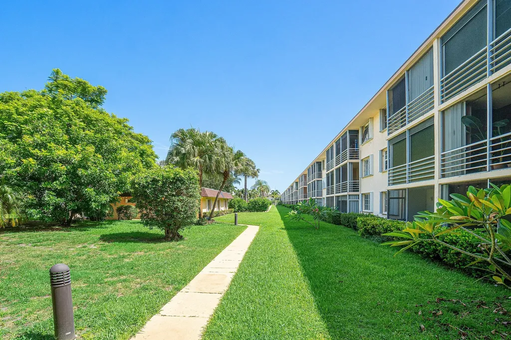 4500 N Federal Highway Lighthouse Point FL 33064