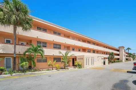 4500 N Federal Highway Lighthouse Point FL 33064