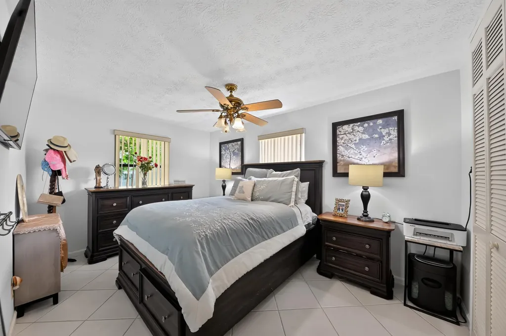 5826 Churchill Court West Palm Beach FL 33405