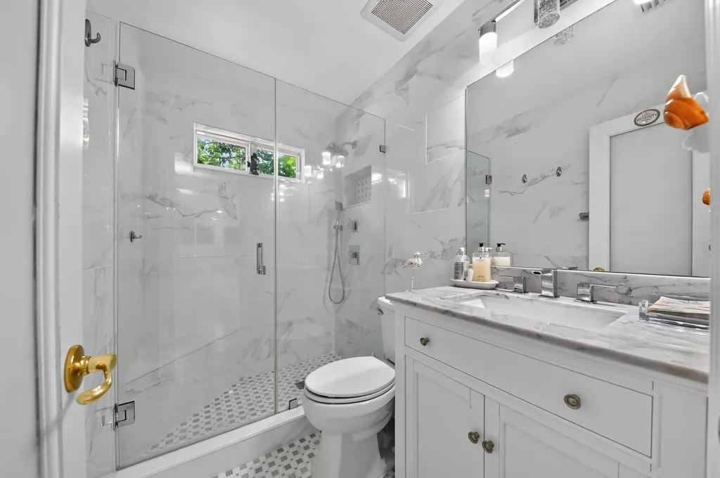 5826 Churchill Court West Palm Beach FL 33405