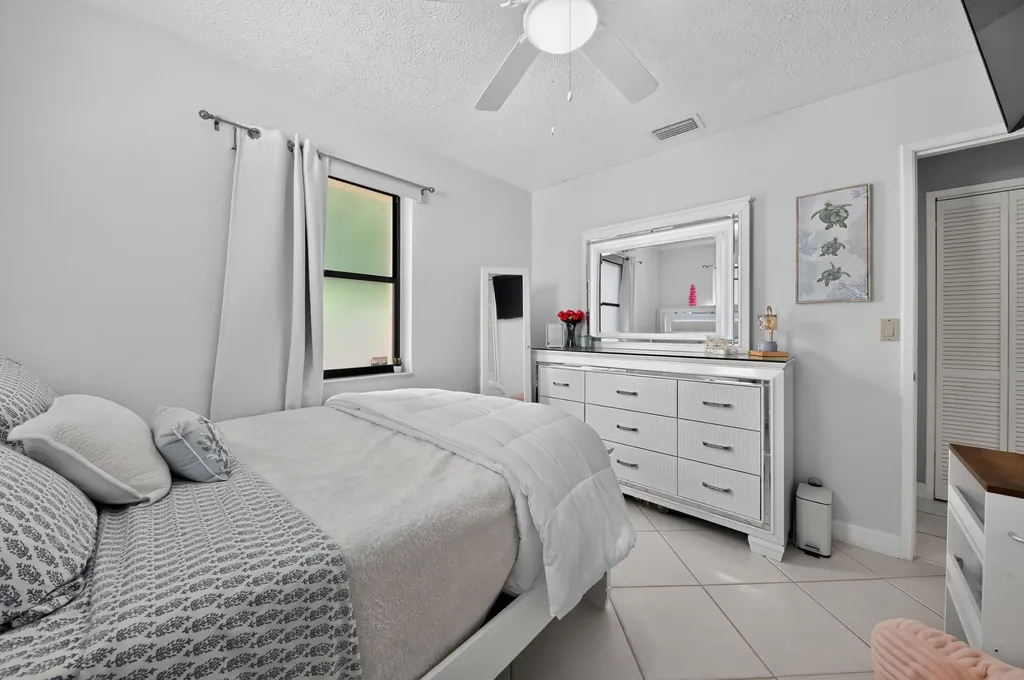 5826 Churchill Court West Palm Beach FL 33405