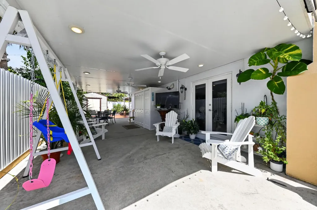 5826 Churchill Court West Palm Beach FL 33405