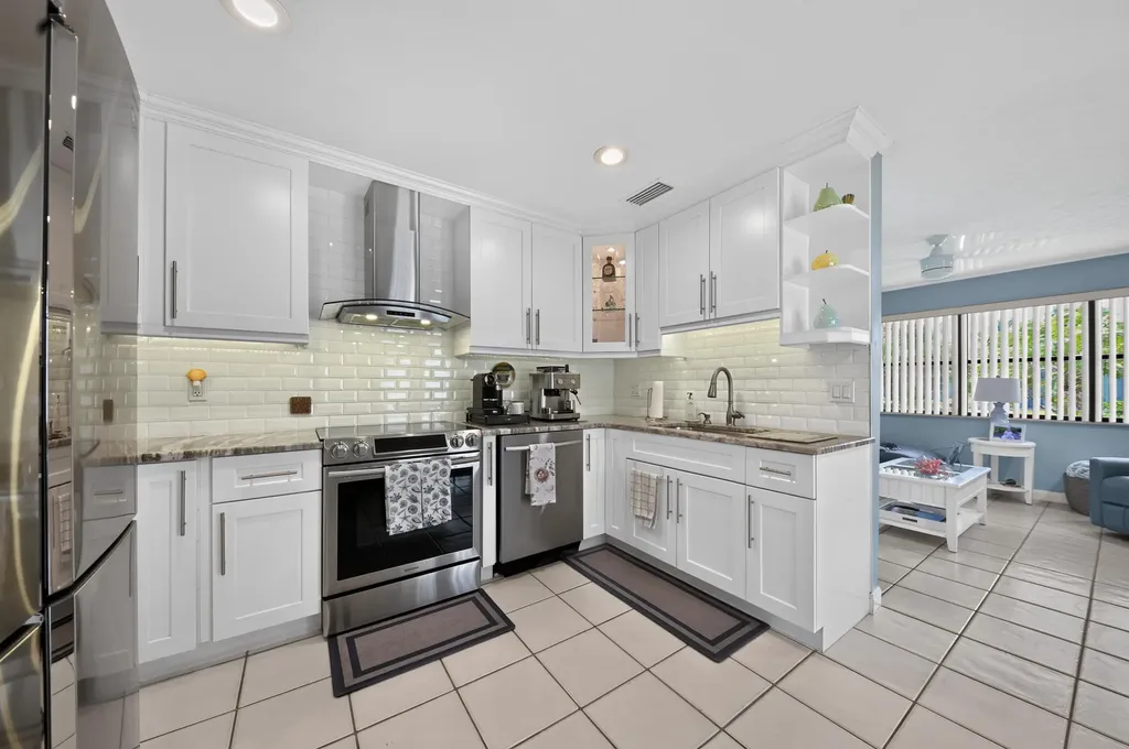 5826 Churchill Court West Palm Beach FL 33405
