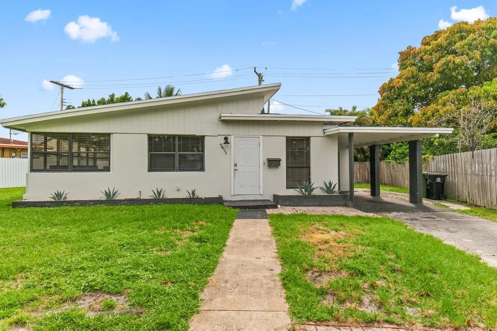 371 Kentucky Avenue Fort Lauderdale FL 33312