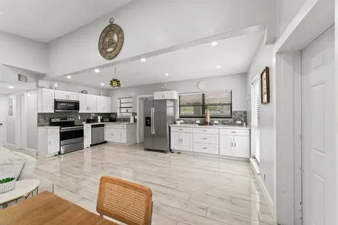 371 Kentucky Avenue Fort Lauderdale FL 33312