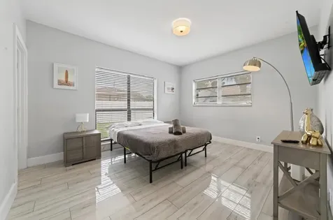 371 Kentucky Avenue Fort Lauderdale FL 33312