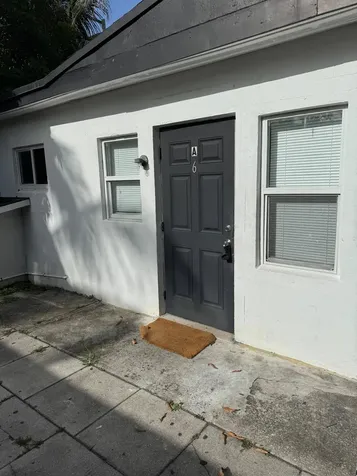 1960 SW 41st Avenue Fort Lauderdale FL 33317