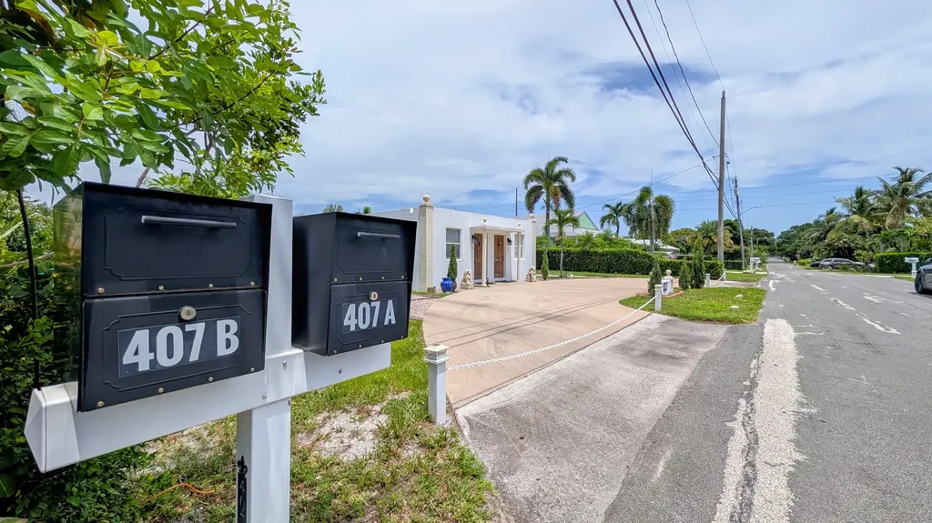 407 NW 7th Street Boynton Beach FL 33426