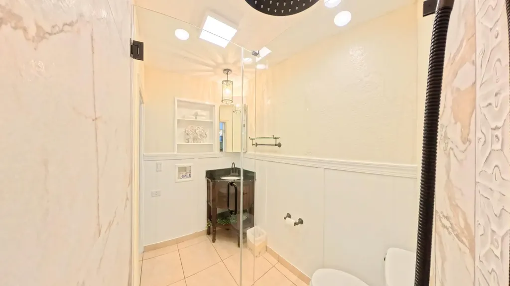 407 NW 7th Street Boynton Beach FL 33426