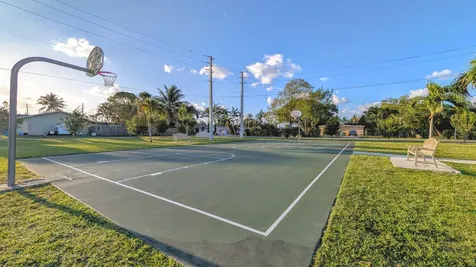 407 NW 7th Street Boynton Beach FL 33426