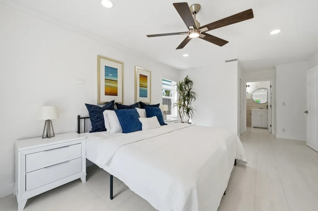 25 Cedar Circle Boynton Beach FL 33436