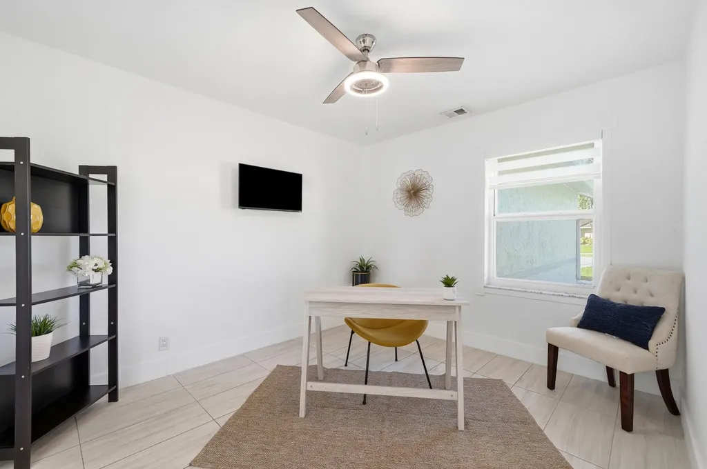 25 Cedar Circle Boynton Beach FL 33436