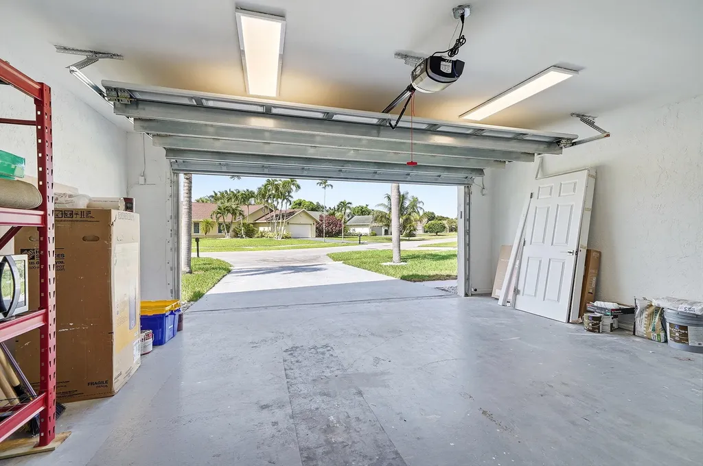25 Cedar Circle Boynton Beach FL 33436