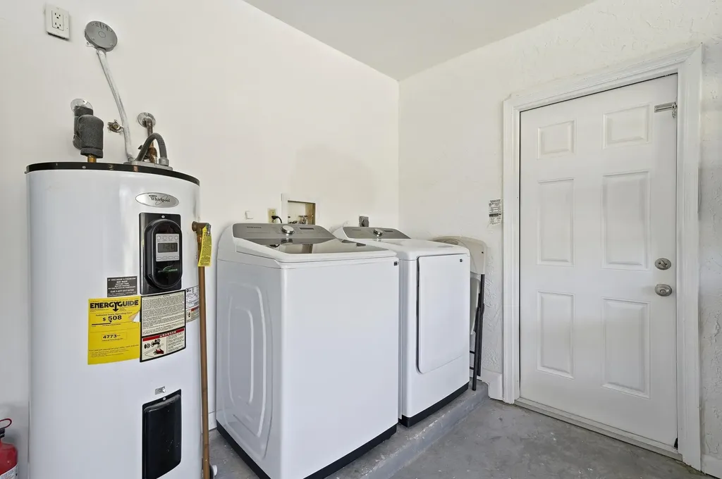 25 Cedar Circle Boynton Beach FL 33436