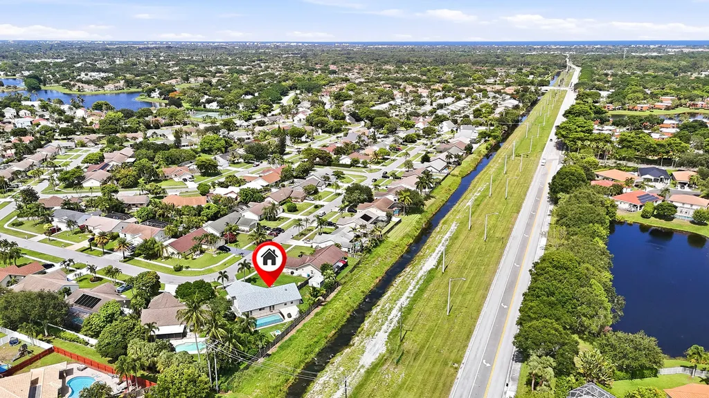 25 Cedar Circle Boynton Beach FL 33436