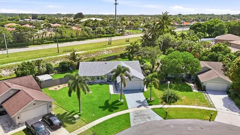 25 Cedar Circle Boynton Beach FL 33436