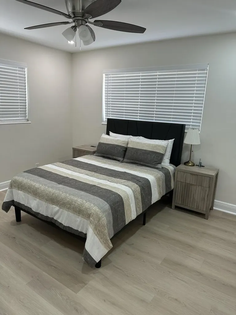 192 SE 27th Court Boynton Beach FL 33435