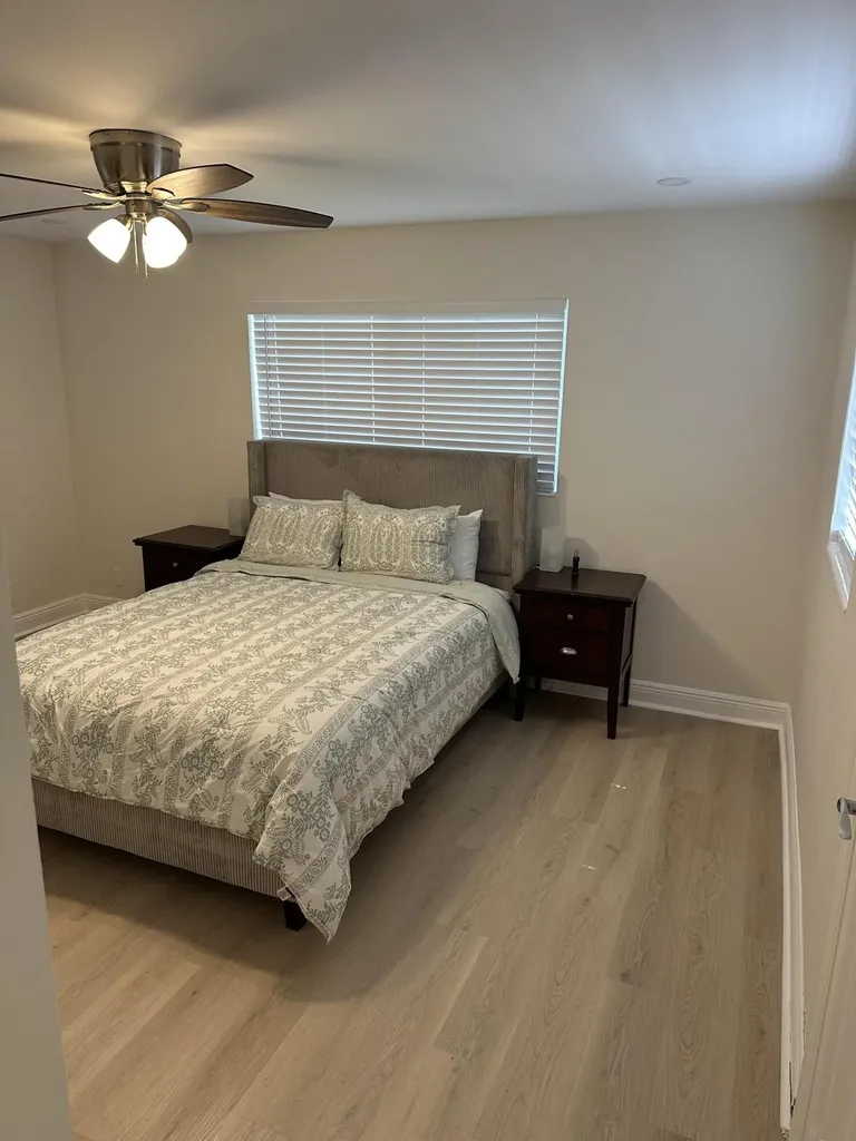 192 SE 27th Court Boynton Beach FL 33435