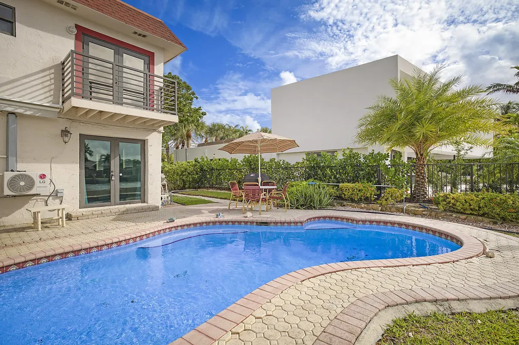 1901 N Riverside Drive Pompano Beach FL 33062