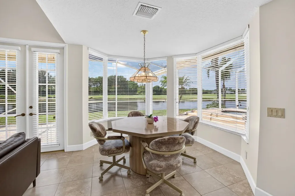 10192 Shireoaks Lane Boca Raton FL 33498