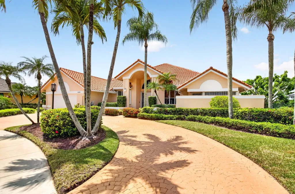 10192 Shireoaks Lane Boca Raton FL 33498