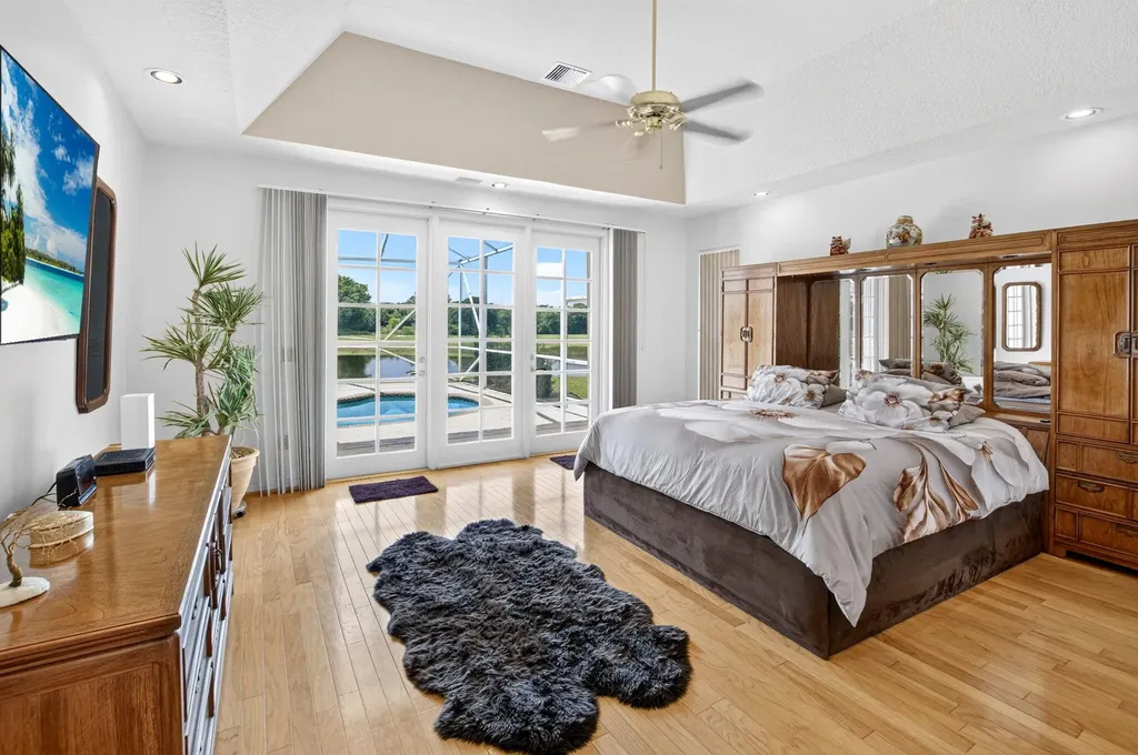 10192 Shireoaks Lane Boca Raton FL 33498