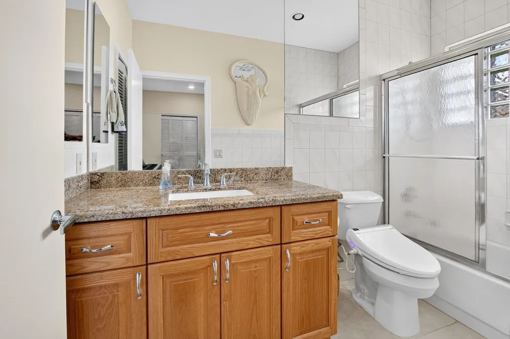 10192 Shireoaks Lane Boca Raton FL 33498
