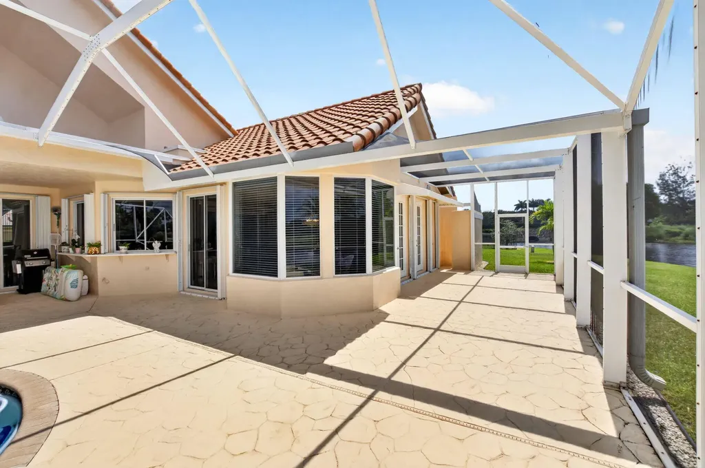 10192 Shireoaks Lane Boca Raton FL 33498
