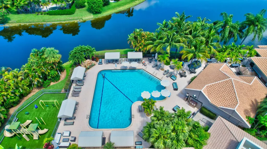10192 Shireoaks Lane Boca Raton FL 33498