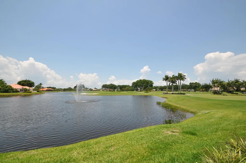 10192 Shireoaks Lane Boca Raton FL 33498