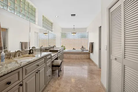 10192 Shireoaks Lane Boca Raton FL 33498