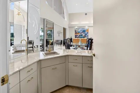 10192 Shireoaks Lane Boca Raton FL 33498