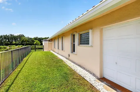 10192 Shireoaks Lane Boca Raton FL 33498