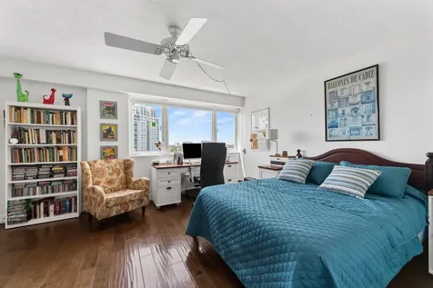 3000 Holiday Drive Fort Lauderdale FL 33316