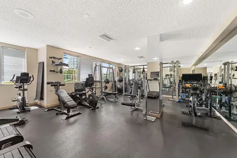 3000 Holiday Drive Fort Lauderdale FL 33316
