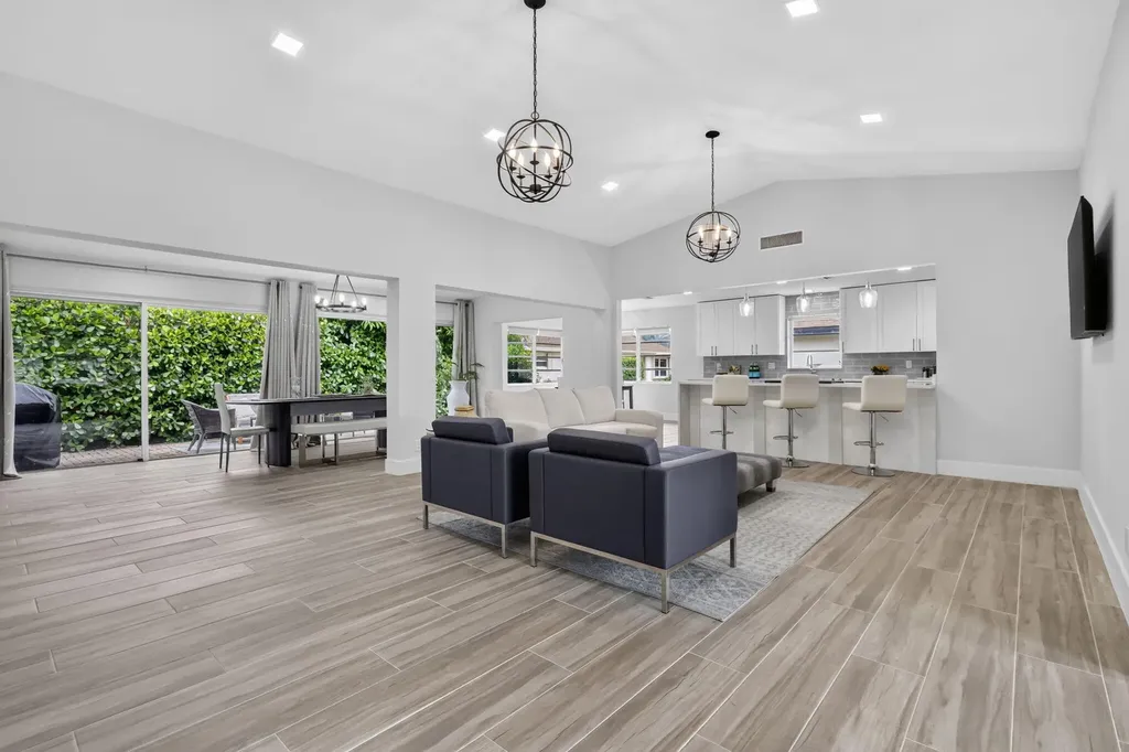 10723 Greentrail Drive S Boynton Beach FL 33436
