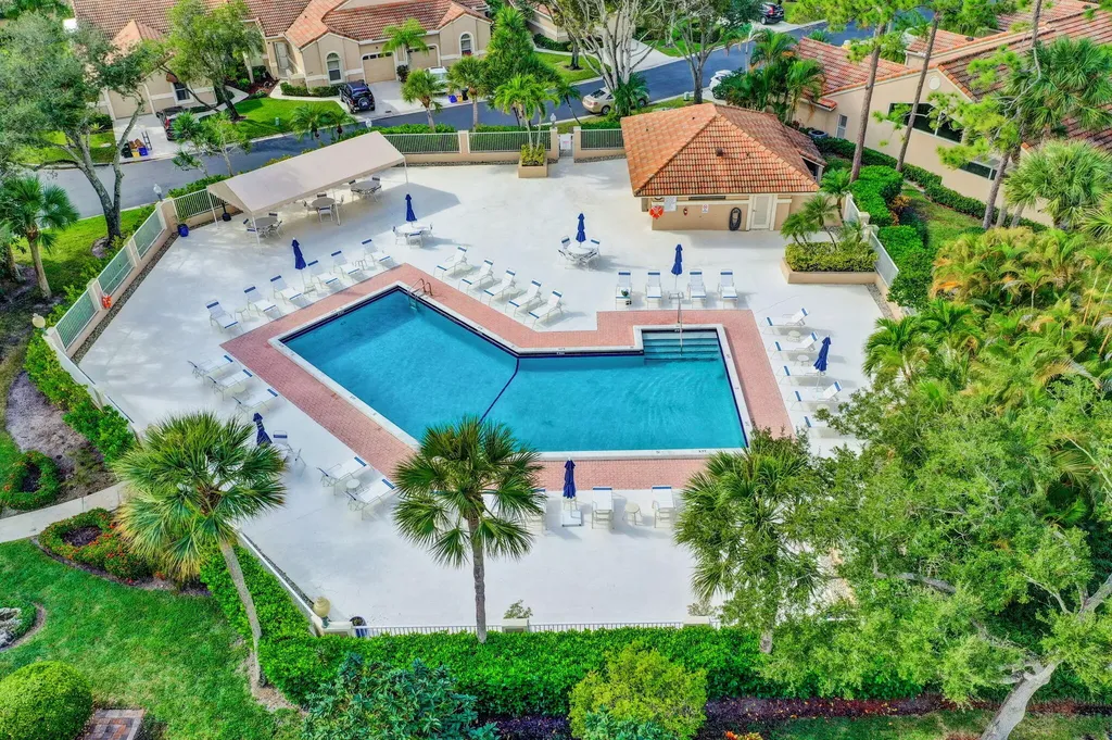 1602 Rosewood Way Palm Beach Gardens FL 33418