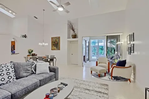1602 Rosewood Way Palm Beach Gardens FL 33418