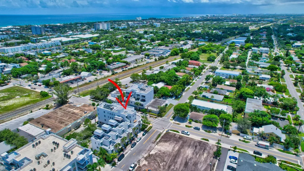 111 SE 2nd Street Delray Beach FL 33444
