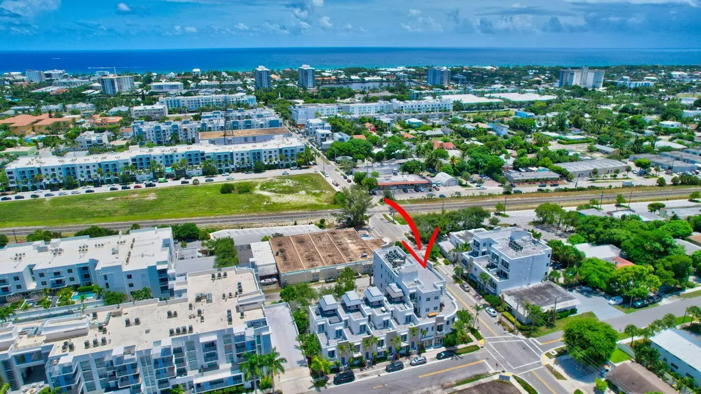 111 SE 2nd Street Delray Beach FL 33444