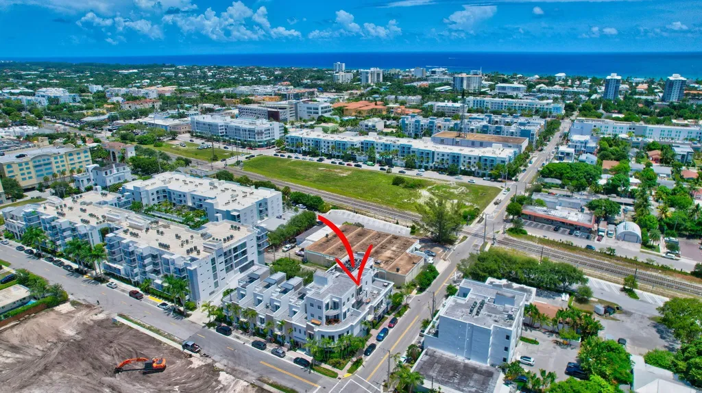 111 SE 2nd Street Delray Beach FL 33444