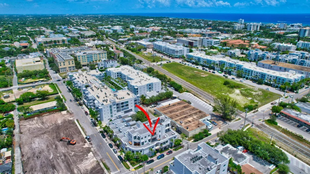 111 SE 2nd Street Delray Beach FL 33444