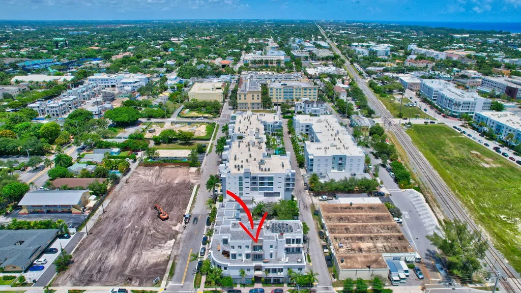 111 SE 2nd Street Delray Beach FL 33444