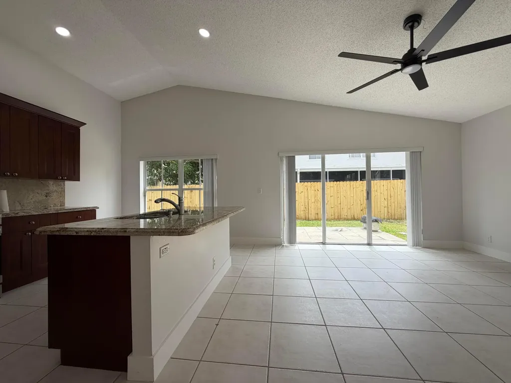 3386 Treasure Lane Margate FL 33063