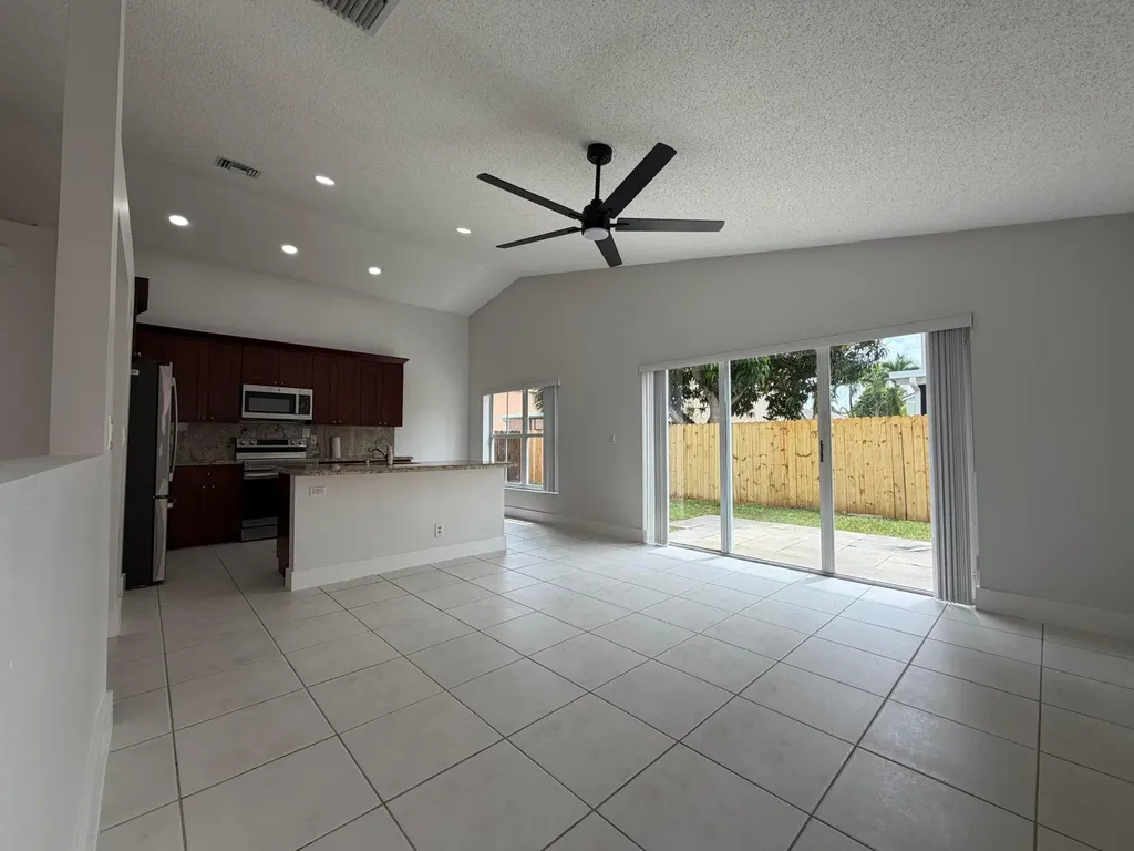 3386 Treasure Lane Margate FL 33063