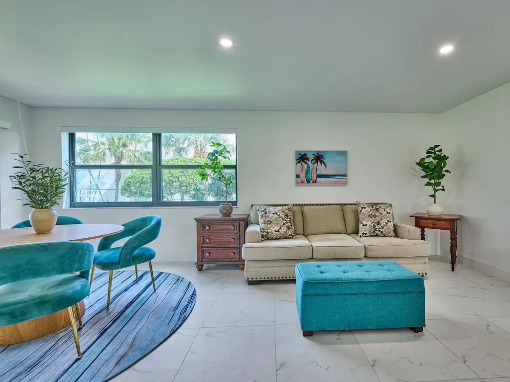 374 Golfview Road North Palm Beach FL 33408