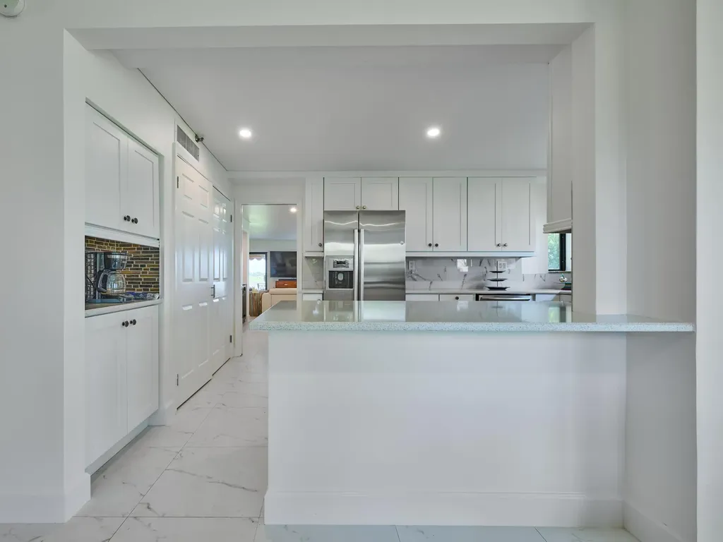 374 Golfview Road North Palm Beach FL 33408