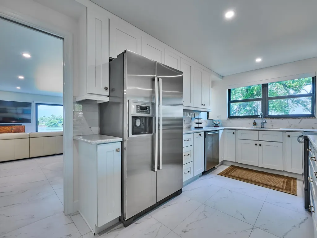 374 Golfview Road North Palm Beach FL 33408